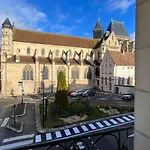 Le Saint-Antoine, 2 chambres en centre ville, idéal famille ou pro - Your Sweet Loc Compiègne