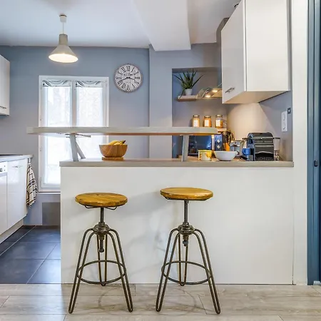 Le Saint-antoine & Your Sweet Loc Apartment *